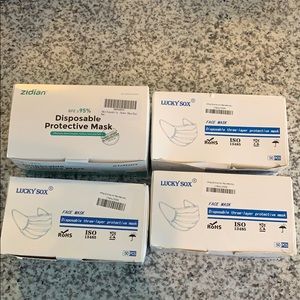 4 boxes 200 face masks bundle disposable